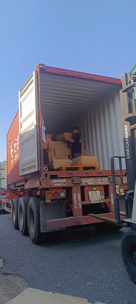 Bốc xếp cụm công nghiệp Bến Củi Tây Ninh