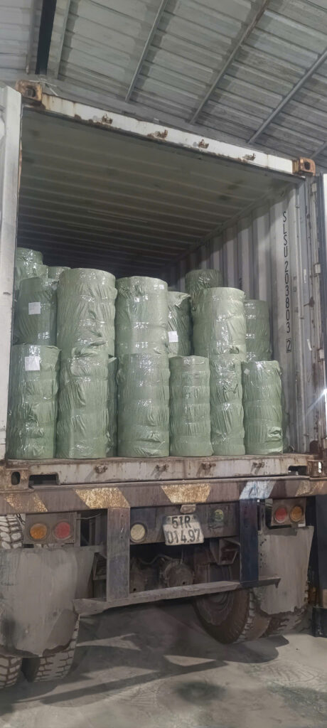 Bốc xếp khu công nghiệp Hiệp Thạnh Tây Ninh