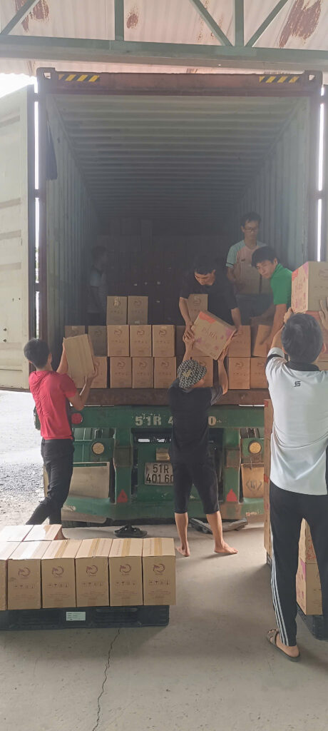 bốc xếp Kiến Tường Long An 1