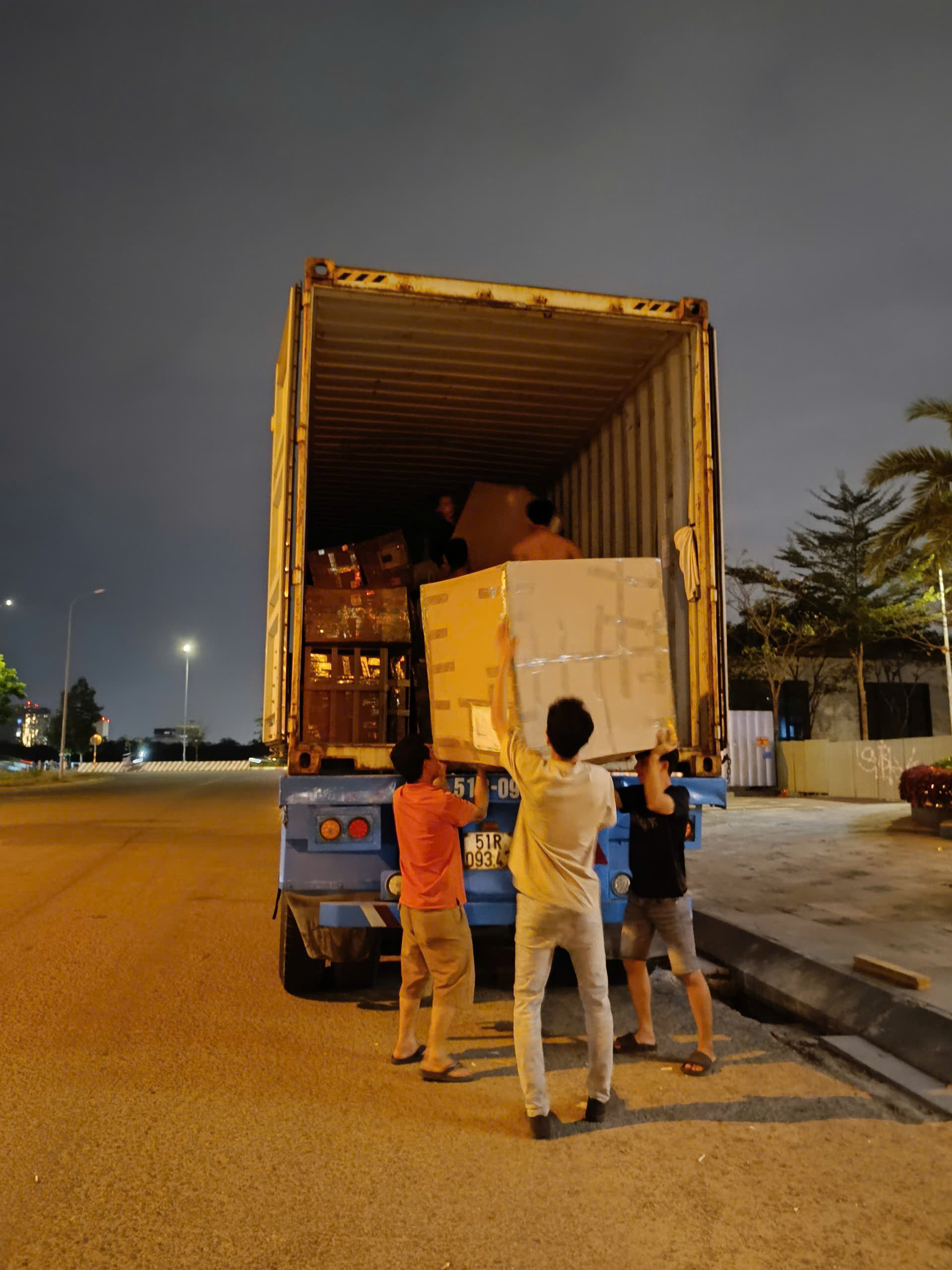 Bốc xếp giá rẻ Bình Dương